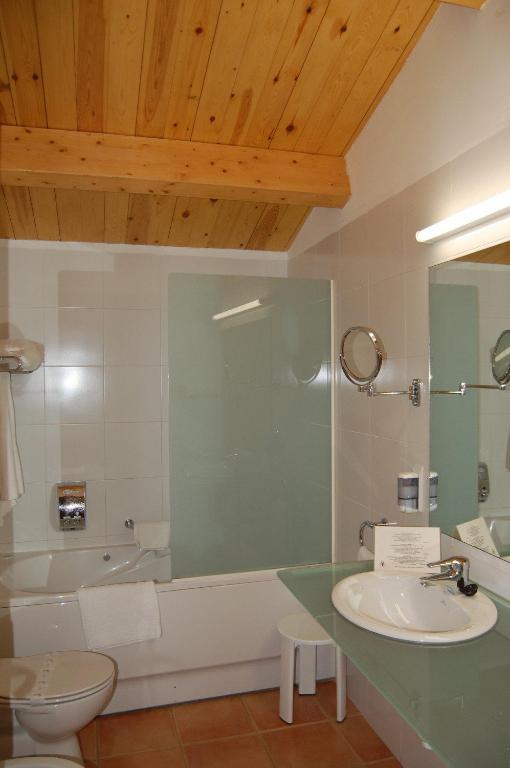 Hotel Comte Tallaferro Besalu Phòng bức ảnh